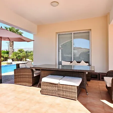 Ideal In Coral Bay *