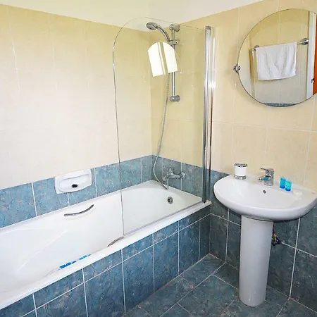 Ideal In Coral Bay Villa Peyia