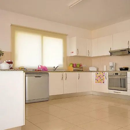 Ideal In Coral Bay